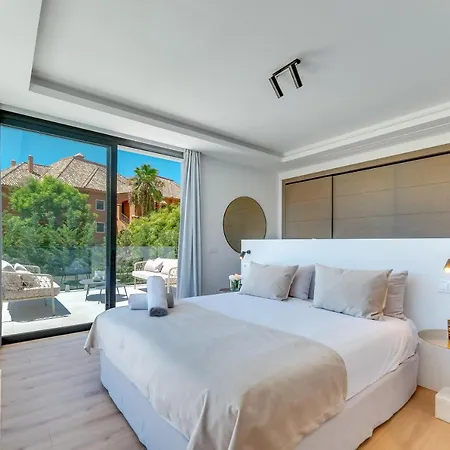 Villa Monte Halcones: Marbella Getaway With Private Pool And Golf Valley Views *