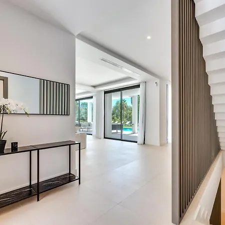 Monte Halcones: Marbella Getaway With Private Pool And Golf Valley Views Villa *
