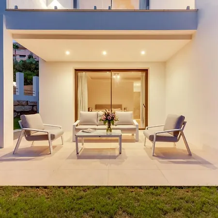Monte Halcones: Marbella Getaway With Private Pool And Golf Valley Views Benahavis