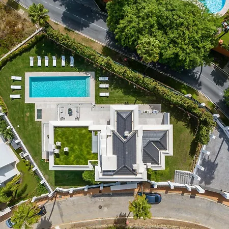Villa Monte Halcones: Marbella Getaway With Private Pool And Golf Valley Views Benahavis